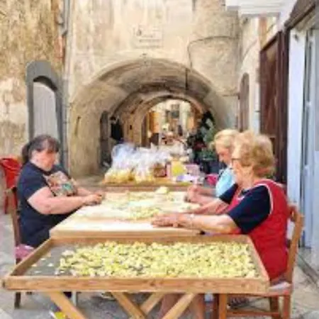 Maison De Perles